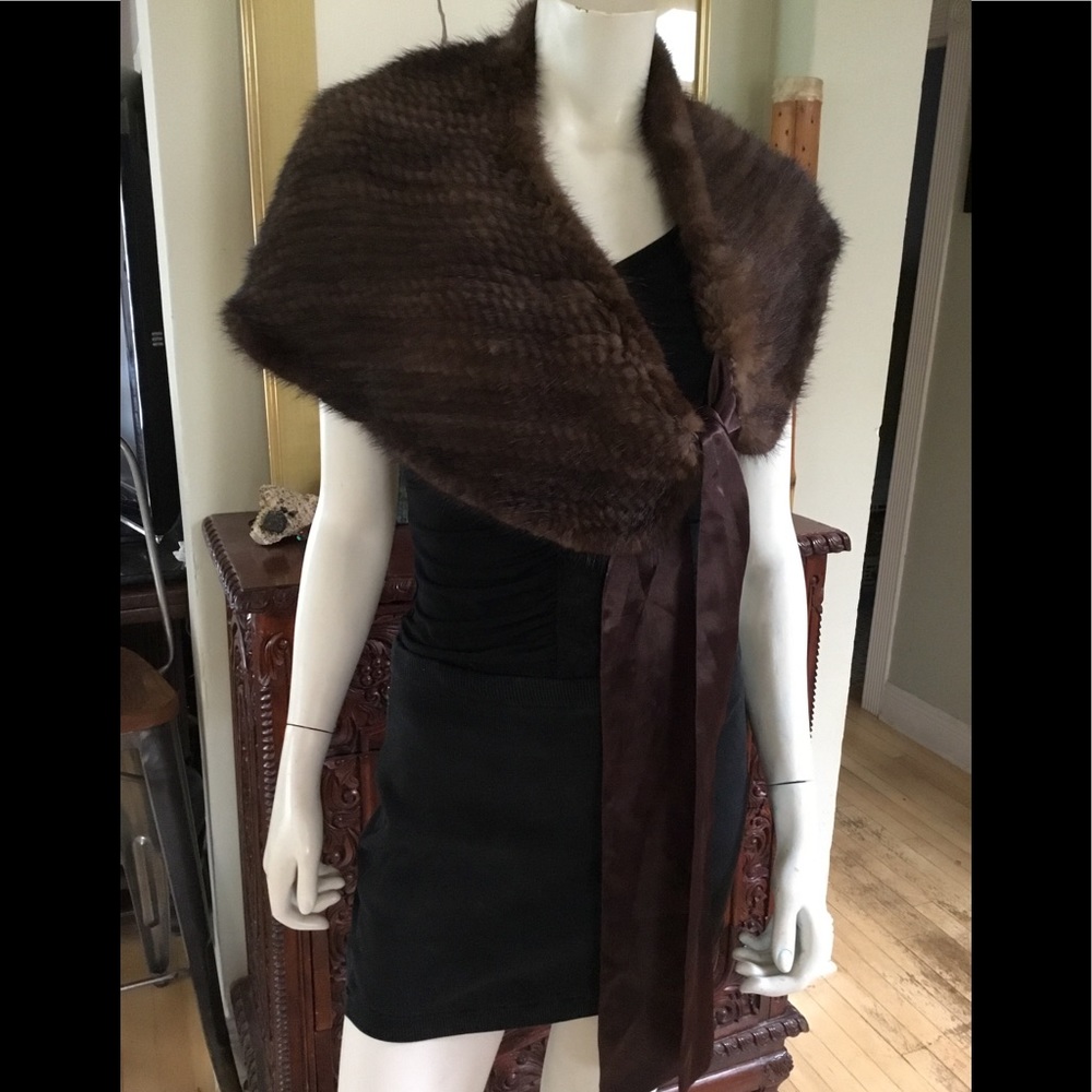 Genuine knitted mink fur wrap EUC